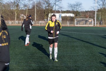 Bild 60 - Frauen SG Holstein Sued - SV Gruenweiss-Siebenbaeumen : Ergebnis: 0:2